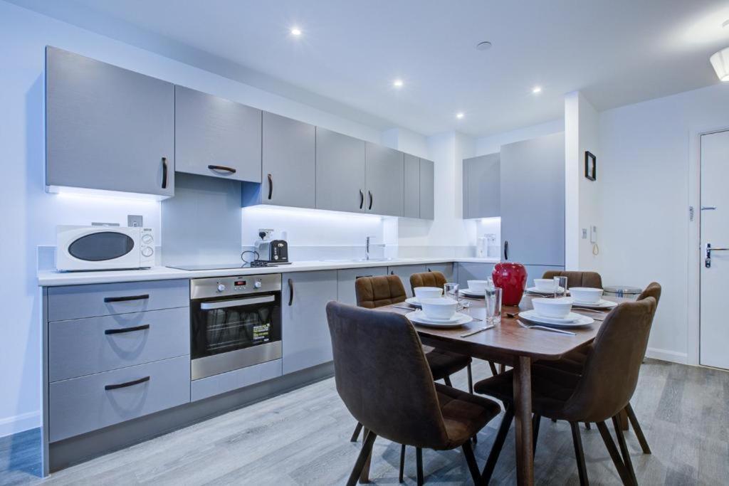 Luxury 2 Bed Flat In A New Block In East Acton Apartment London Luaran gambar