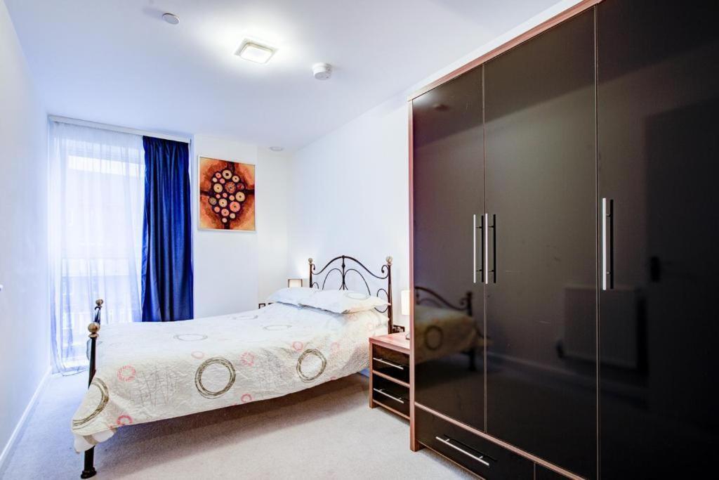 Luxury 2 Bed Flat In A New Block In East Acton Apartment London Luaran gambar